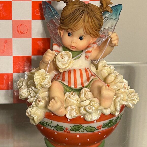ENESCO 2006 My Little Kitchen Fairies Stringing Popcorn Holiday Fairy Figurine - Picture 2 of 7